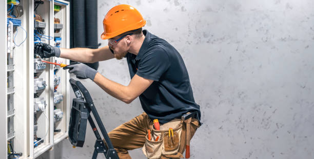 Best Circuit Breaker Repair  in Greentown, IN